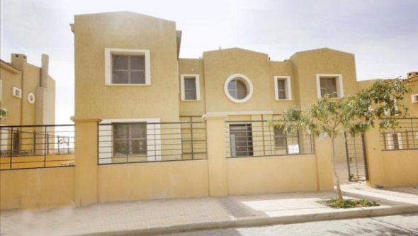 Immaculate Villa in Cairo at Alex Desert Road